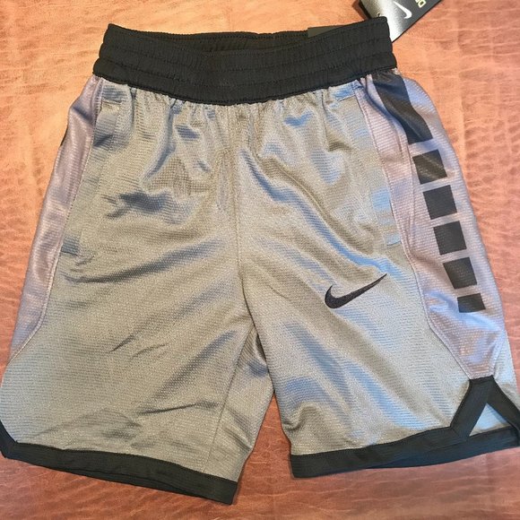 Small Boys Nike DriFit Basketball Shorts Gray - Picture 1 of 3